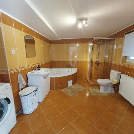 Füge Casa vacanze Magyarhertelend